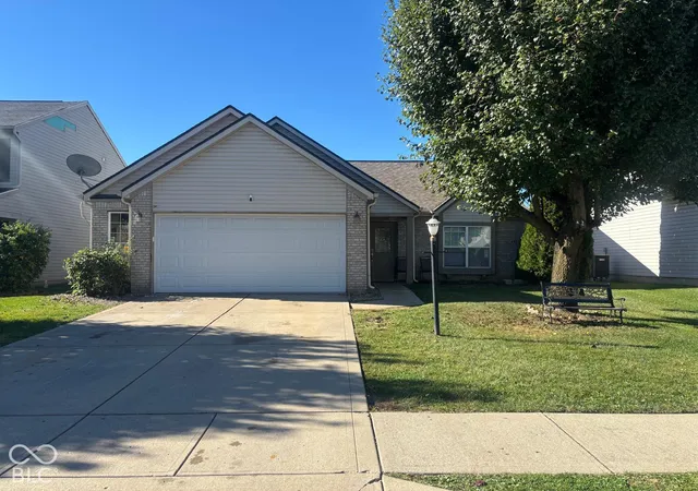 Single family home for sale at 6650 Crestwell Ln, Indianapolis, IN 46268 | MLS# 22132666
