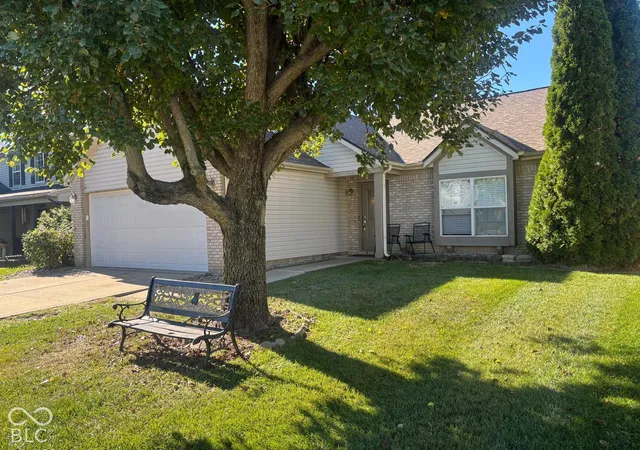 Photo 2 of Single family home for sale at 6650 Crestwell Ln, Indianapolis, IN 46268 | MLS# 22132666 | Listing updated on 2026-10-25