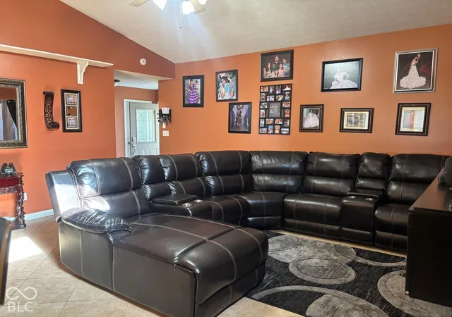 Photo 4 of Single family home for sale at 6650 Crestwell Ln, Indianapolis, IN 46268 | MLS# 22132666 | Listing updated on 2026-10-25