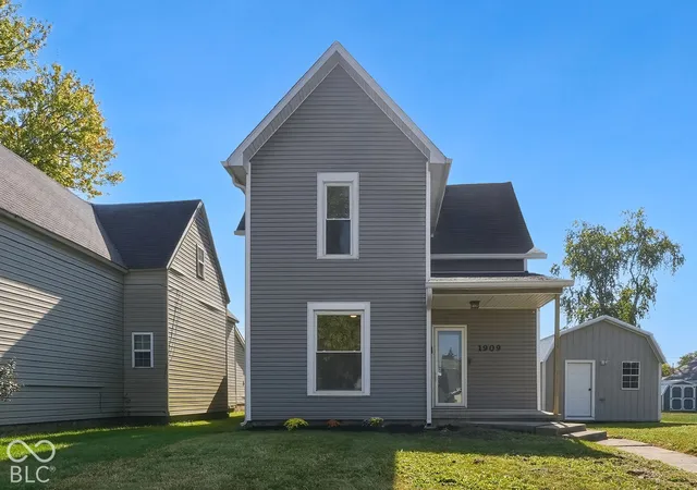 Single family home for sale at 1909 S J St, Elwood, IN 46036 | MLS# 22132669
