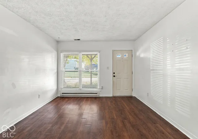 Photo 3 of Sale Pending at 5538 Wagon Wheel Trl, Indianapolis, IN 46237 | MLS# 22132672 | Listing updated on 2026-10-24