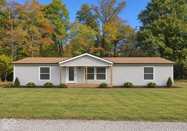 Photo 2 of Single family home for sale at 1548 W Clover, Brazil, IN 47834 | MLS# 22132678 | Listing updated on 2026-10-25