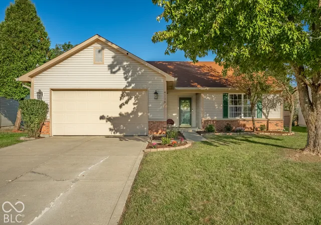 Single family home for sale at 4116 Par Dr, Indianapolis, IN 46268 | MLS# 22132681