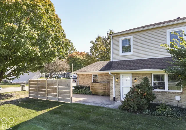 Photo 1 of Condo for sale at 3412 Winchester Dr, Indianapolis, IN 46227 | MLS# 22132682 | Listing updated on 2026-10-21
