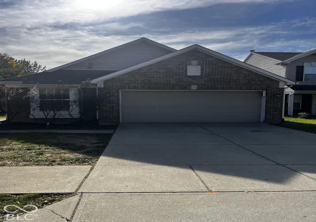 Single family home for sale at 3325 Ashgrove, Indianapolis, IN 46268 | MLS# 22132731 | Listing updated on 2026-10-26
