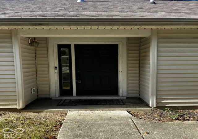 Photo 2 of Single family home for sale at 3325 Ashgrove, Indianapolis, IN 46268 | MLS# 22132731 | Listing updated on 2026-10-26