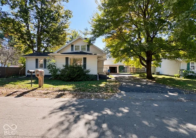 Photo 1 of Single family home for sale at 3211 Harrison Ave, Terre Haute, IN 47803 | MLS# 22132732 | Listing updated on 2026-10-28
