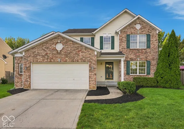 Photo 1 of Single family home for sale at 11031 Bear Holw Dr, Indianapolis, IN 46229 | MLS# 22132740 | Listing updated on 2026-10-22