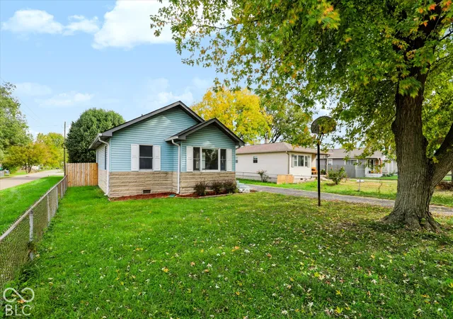 Photo 3 of Single family home for sale at 303 S Gerrard Dr, Indianapolis, IN 46241 | MLS# 22132757 | Listing updated on 2026-10-28