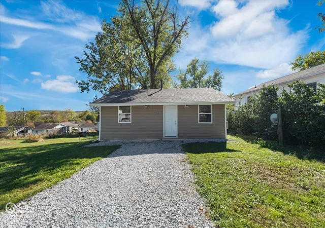 Photo 1 of Single family home for sale at 234 19th Street, Bedford, IN 47421 | MLS# 22132763 | Listing updated on 2026-10-27