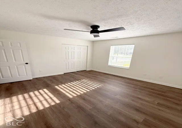 Photo 4 of Single family home for sale at 3846 Chancellor Dr, Greenwood, IN 46143 | MLS# 22132765 | Listing updated on 2026-10-23