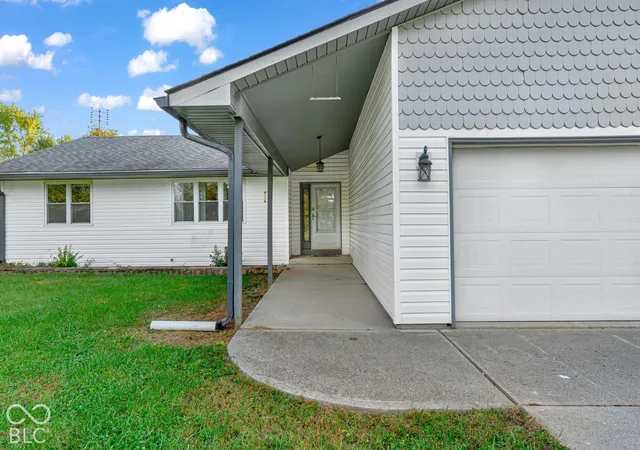Photo 4 of Sale Pending at 10222 N 850 West, Fairland, IN 46126 | MLS# 22132767 | Listing updated on 2026-10-26