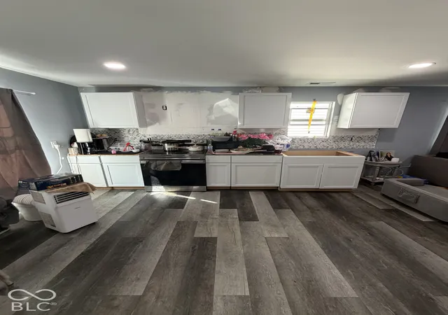 Photo 2 of Single family home for sale at 1261 W 34th Street, Indianapolis, IN 46208 | MLS# 22132790 | Listing updated on 2026-10-23