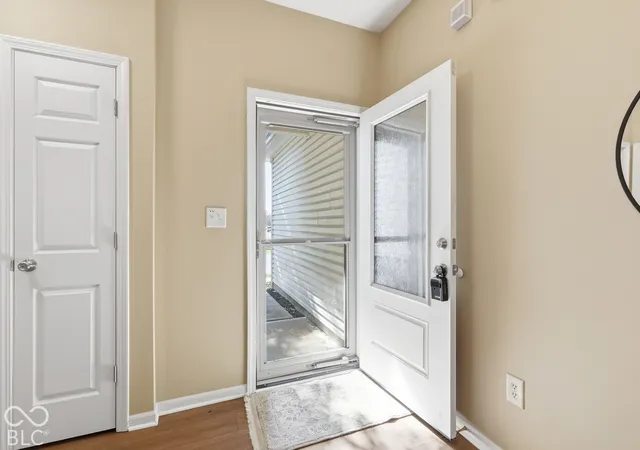 Photo 3 of Single family home for sale at 5922 Mosaic Pl, Indianapolis, IN 46221 | MLS# 22132791 | Listing updated on 2026-10-22