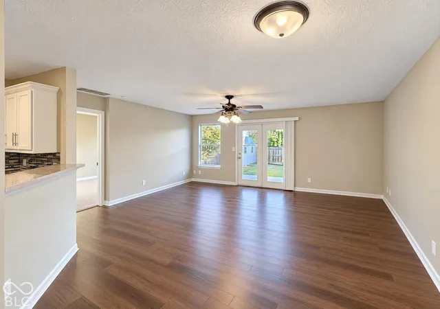 Photo 4 of Single family home for sale at 1191 Cutler Ln, Greenwood, IN 46143 | MLS# 22132795 | Listing updated on 2026-10-22