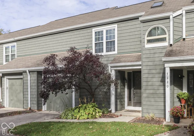 Photo 3 of Condo for sale at 7218 Harbour Isle, Indianapolis, IN 46240 | MLS# 22132805 | Listing updated on 2026-10-23