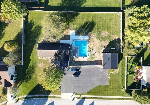 Photo 4 of Single family home for sale at 2030 Whitetail Ct, Avon, IN 46123 | MLS# 22132807 | Listing updated on 2026-10-26