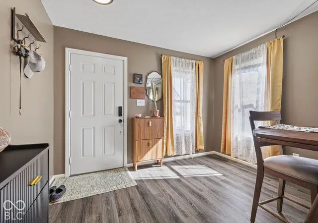 Photo 4 of Single family home for sale at 4332 Raintree Rd, Indianapolis, IN 46234 | MLS# 22132815 | Listing updated on 2026-10-26