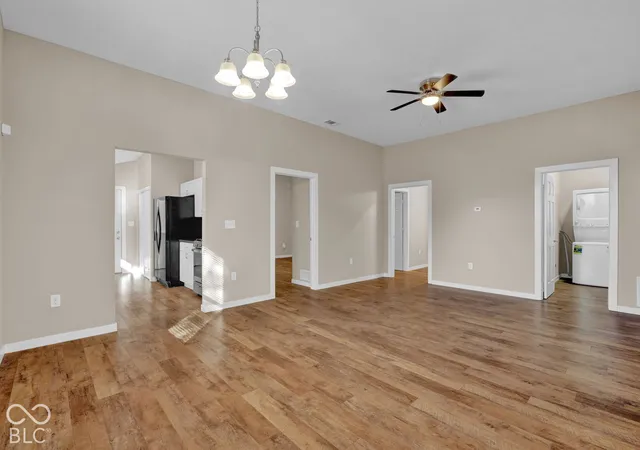 Photo 3 of Sale Pending at 1502 Union St, Columbus, IN 47201 | MLS# 22132820 | Listing updated on 2026-10-27