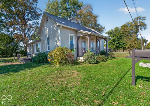 Photo 1 of Single family home for sale at 3470 S 900 East, Columbus, IN 47203 | MLS# 22132826 | Listing updated on 2026-10-23