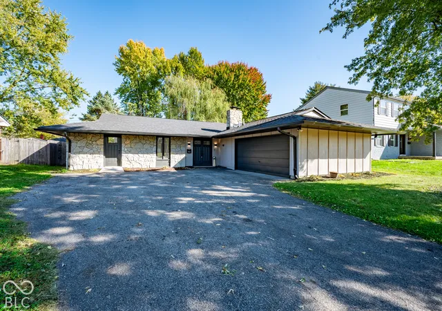 Photo 2 of Single family home for sale at 3225 Arbutus Dr, Indianapolis, IN 46224 | MLS# 22132827 | Listing updated on 2026-10-24