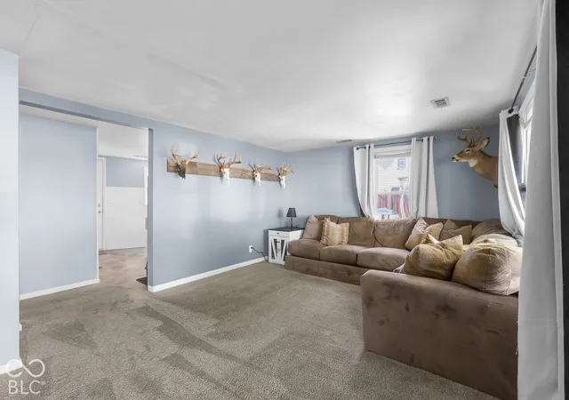 Photo 4 of Single family home for sale at 819 Washington St, Hope, IN 47246 | MLS# 22132840 | Listing updated on 2026-10-23
