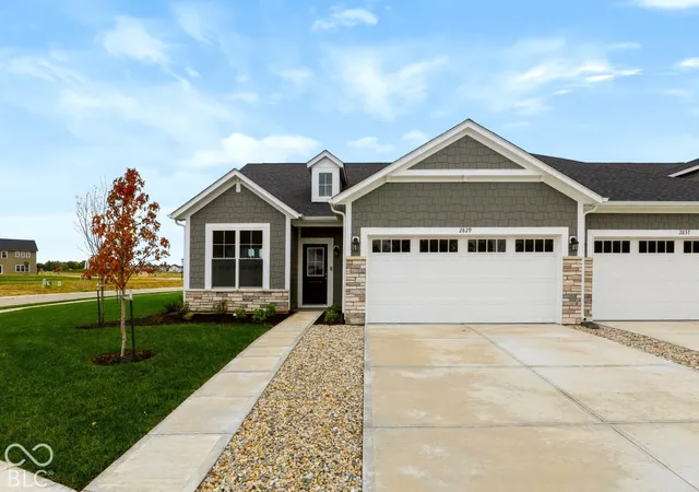 Photo 1 of Sale Pending at 2829 Oak Grv W Rd, Plainfield, IN 46168 | MLS# 22132844 | Listing updated on 2026-10-28