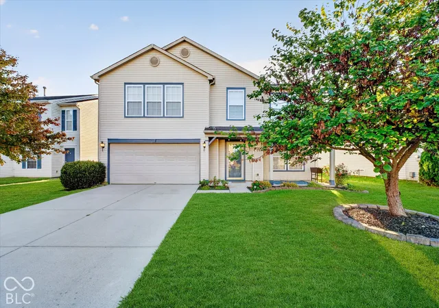 Single family home for sale at 8318 S Midnight Dr, Pendleton, IN 46064 | MLS# 22132845