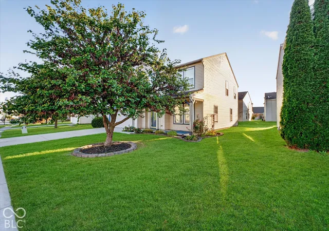 Photo 2 of Single family home for sale at 8318 S Midnight Dr, Pendleton, IN 46064 | MLS# 22132845 | Listing updated on 2026-10-26