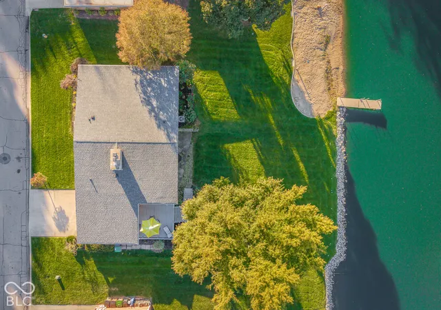 Photo 3 of Single family home for sale at 310 Sunset, Columbus, IN 47201 | MLS# 22132849 | Listing updated on 2026-10-29