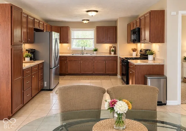 Photo 4 of Single family home for sale at 7440 Combs Rd, Indianapolis, IN 46237 | MLS# 22132851 | Listing updated on 2026-10-30