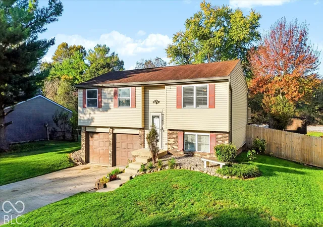 Single family home for sale at 7802 Savannah Dr, Indianapolis, IN 46217 | MLS# 22132853