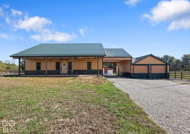 Photo 1 of Single family home for sale at 11108 N Us Hwy 231, Cloverdale, IN 46120 | MLS# 22132870 | Listing updated on 2026-10-23