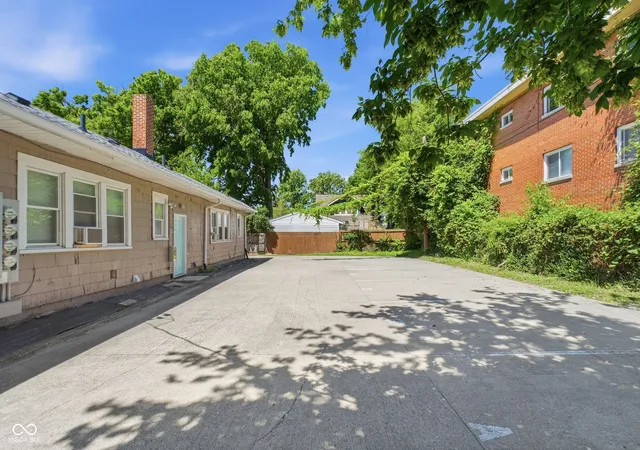 Photo 3 of House for sale at 5724 Julian Ave, Indianapolis, IN 46219 | MLS# 22132879 | Listing updated on 2026-10-22