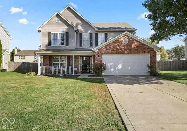 Photo 1 of Single family home for sale at 492 Acorn Dr, Whiteland, IN 46184 | MLS# 22132882 | Listing updated on 2026-10-22