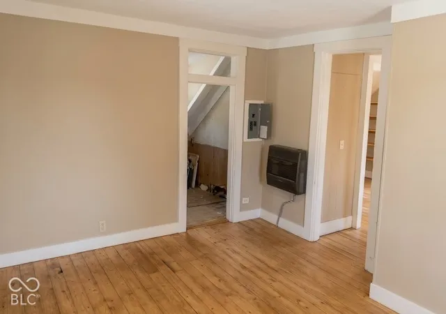 Photo 4 of House for sale at 110 E South St, Shelbyville, IN 46176 | MLS# 22132886 | Listing updated on 2026-10-24