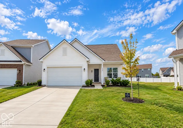 Single family home for sale at 260 Evening Bay Ct, Pendleton, IN 46064 | MLS# 22132889