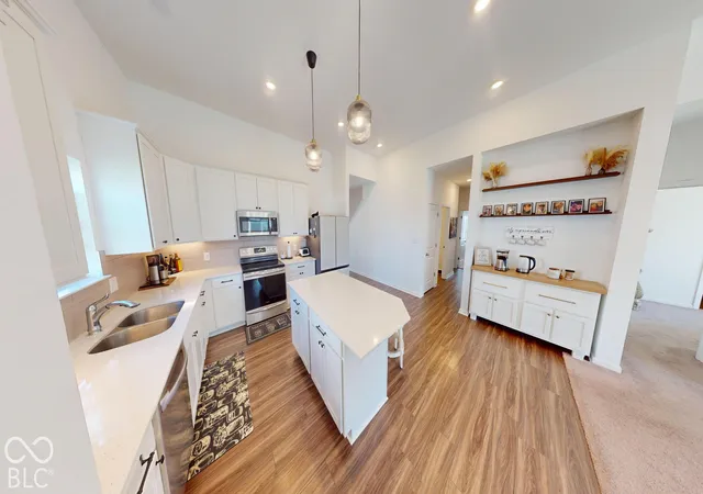 Photo 4 of Single family home for sale at 260 Evening Bay Ct, Pendleton, IN 46064 | MLS# 22132889 | Listing updated on 2026-10-25