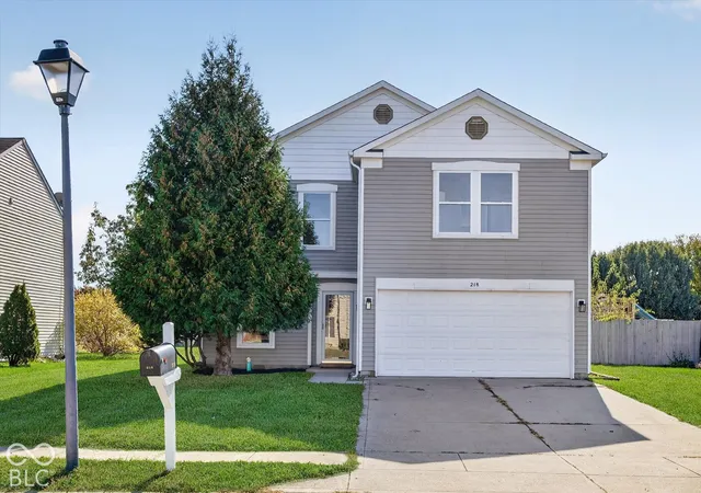 Single family home for sale at 218 Cross Bow St, Sheridan, IN 46069 | MLS# 22132896