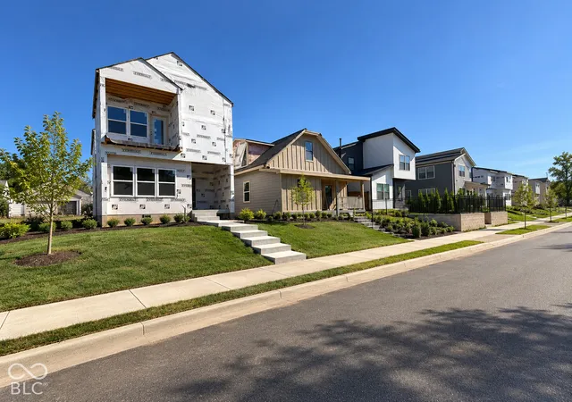 Photo 2 of Single family home for sale at 209 N Keystone Ave, Indianapolis, IN 46201 | MLS# 22132916 | Listing updated on 2026-10-23