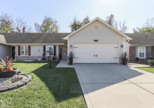 Single family home for sale at 1313 Long Shore Dr, Indianapolis, IN 46217 | MLS# 22132936