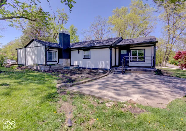 Photo 2 of Single family home for sale at 5600 Rockville Rd, Indianapolis, IN 46224 | MLS# 22132983 | Listing updated on 2026-10-23