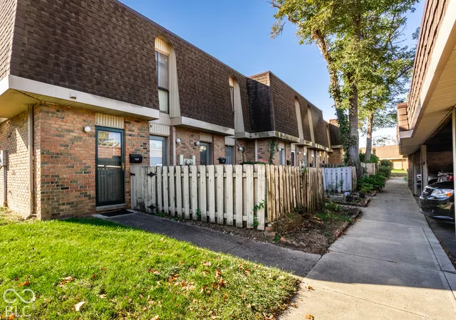 Photo 2 of Condo for sale at 7459 Countrybrook Dr, Indianapolis, IN 46260 | MLS# 22132990 | Listing updated on 2026-10-23