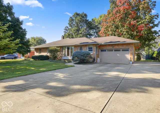 Photo 1 of Single family home for sale at 4620 S Senate Ave, Indianapolis, IN 46217 | MLS# 22132991 | Listing updated on 2026-10-25