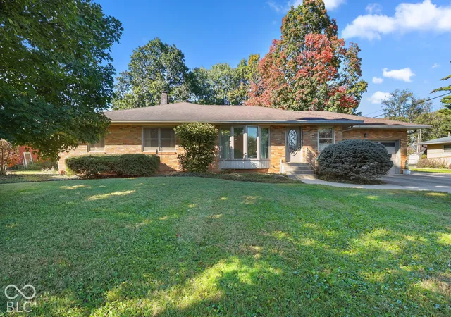 Photo 2 of Single family home for sale at 4620 S Senate Ave, Indianapolis, IN 46217 | MLS# 22132991 | Listing updated on 2026-10-25