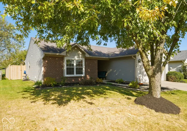Photo 2 of Single family home for sale at 17708 Sanibel Cir, Westfield, IN 46062 | MLS# 22132997 | Listing updated on 2026-10-29