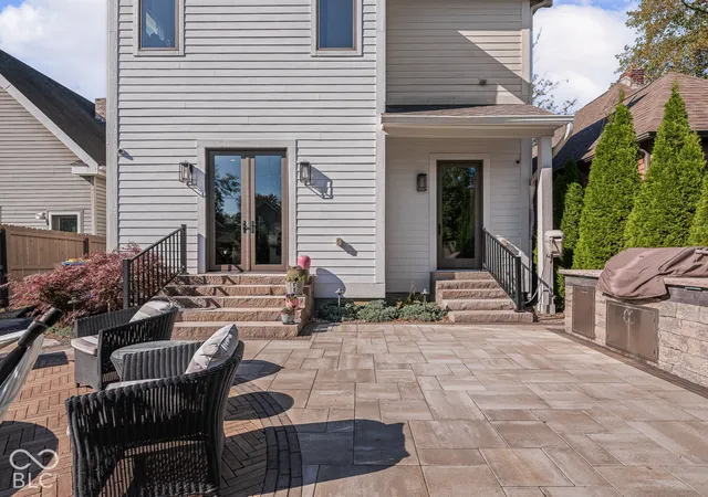 Photo 2 of Single family home for sale at 1221 N Beville Ave, Indianapolis, IN 46201 | MLS# 22132999 | Listing updated on 2026-10-27