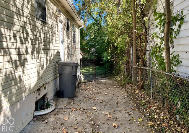 Photo 4 of Single family home for sale at 3537 N Gale St, Indianapolis, IN 46218 | MLS# 22133002 | Listing updated on 2026-10-24