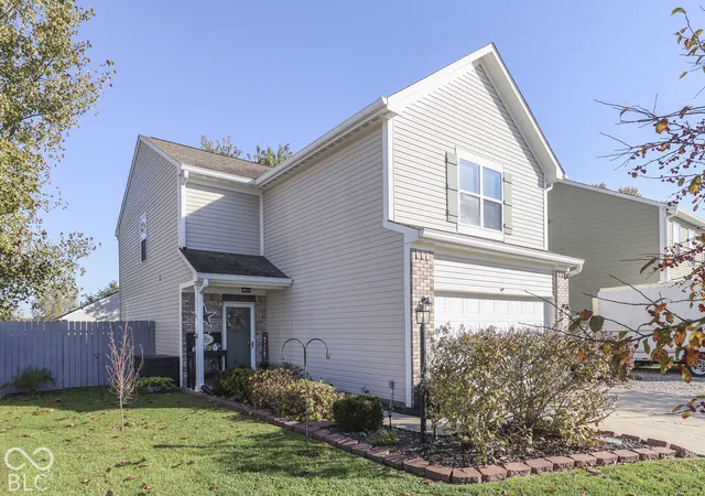 Photo 1 of Single family home for sale at 1302 Tomahawk Pl, Martinsville, IN 46151 | MLS# 22133005 | Listing updated on 2026-10-24
