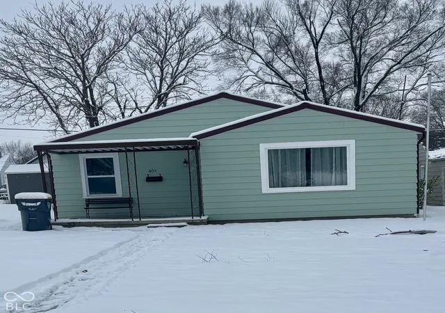 Photo 1 of Single family home for sale at 401 Elva St, Anderson, IN 46013 | MLS# 22133013 | Listing updated on 2026-10-24